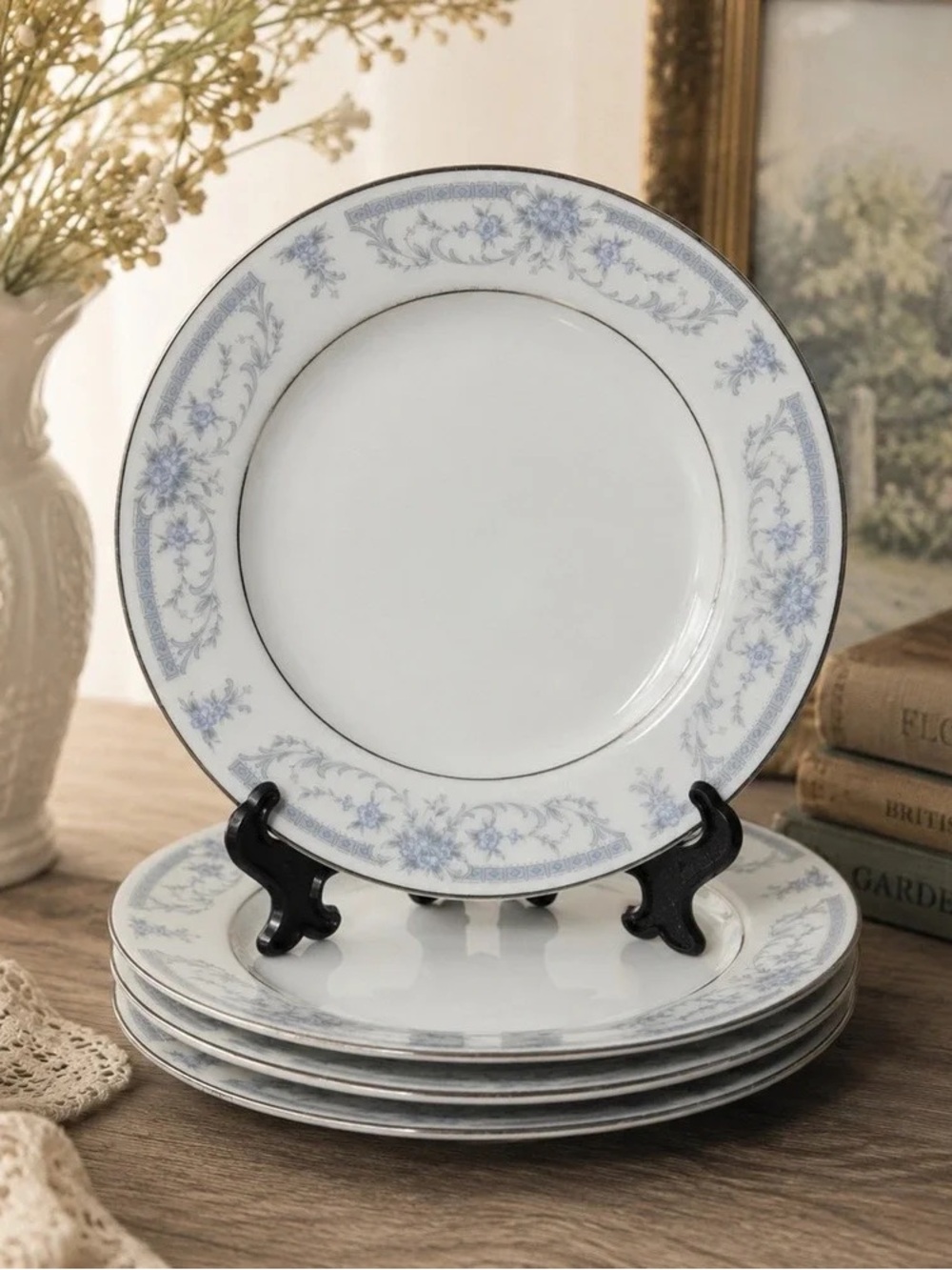 Classic Floral Rim Porcelain Dinner Plate - White with Pale Blue Trim